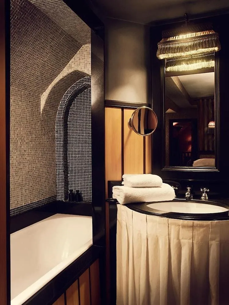 Du Bourg Tibourg Hotel 4*
